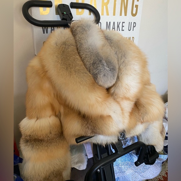 Women's Fox Fur jacket - Cream and Brown and Tan/ Cognac - Picture 6 of 9